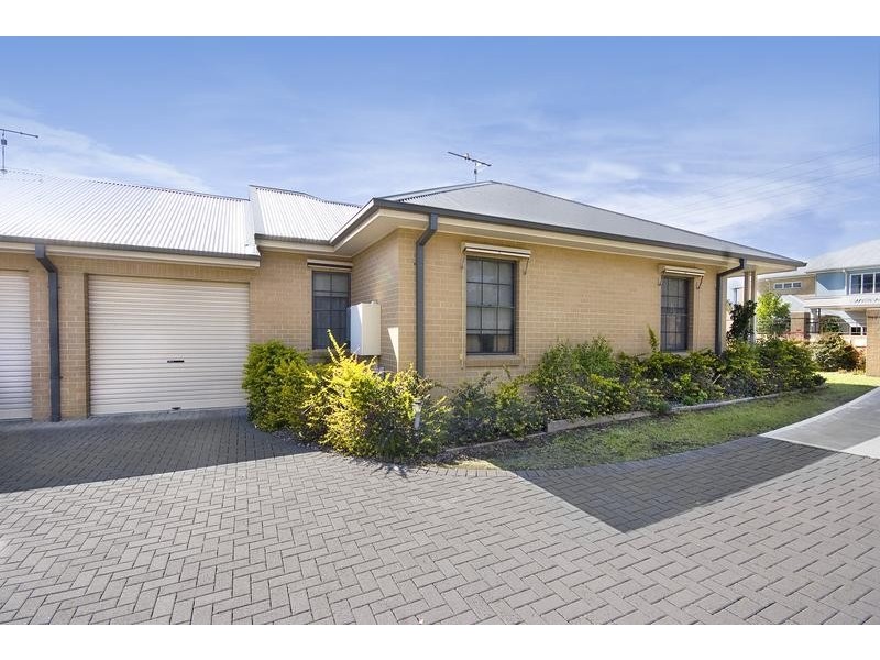 1/11 Cumberland Street, Teralba NSW 2284