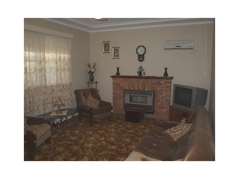10 Bell Street, Booragul NSW 2284