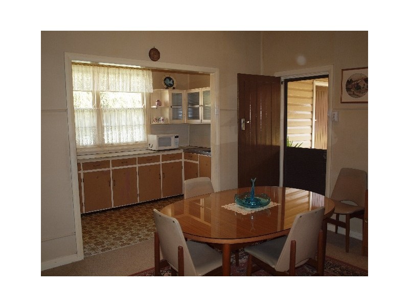 10 Bell Street, Booragul NSW 2284