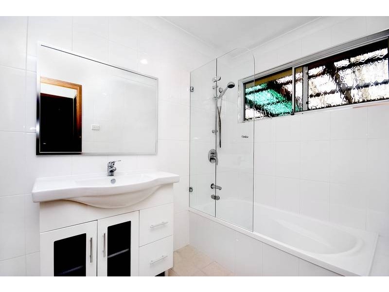 2 Harrowgate Parade, Blackalls Park NSW 2283