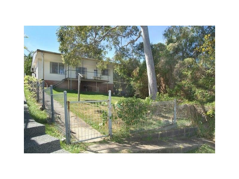 90 Sealand Road, Fishing Point NSW 2283