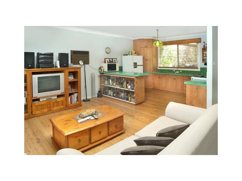 90 Sealand Road, Fishing Point NSW 2283