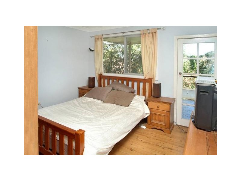 90 Sealand Road, Fishing Point NSW 2283