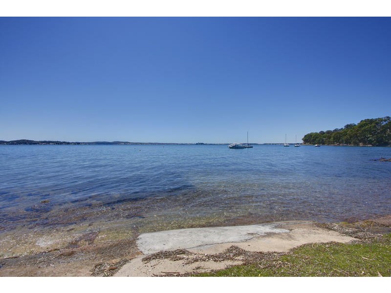 87 Watkins Road, Wangi Wangi NSW 2267