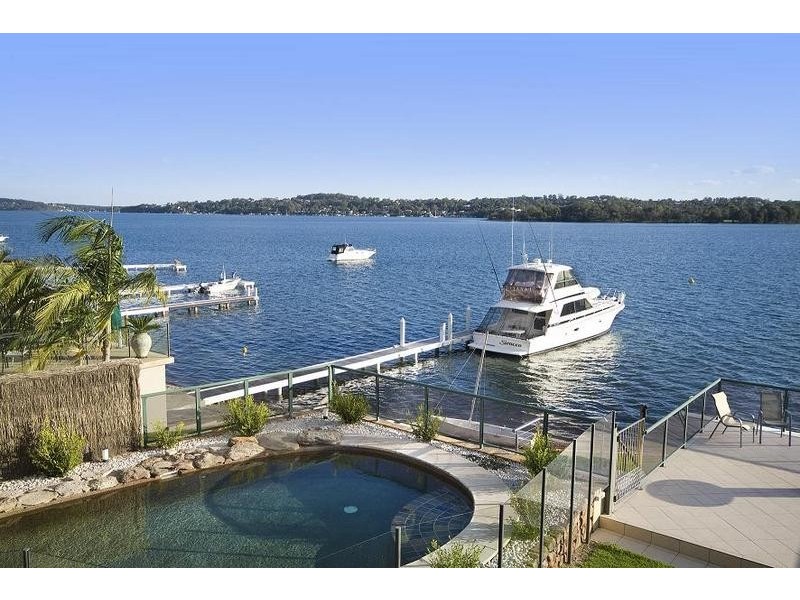 117 Coal Point Road, Coal Point NSW 2283