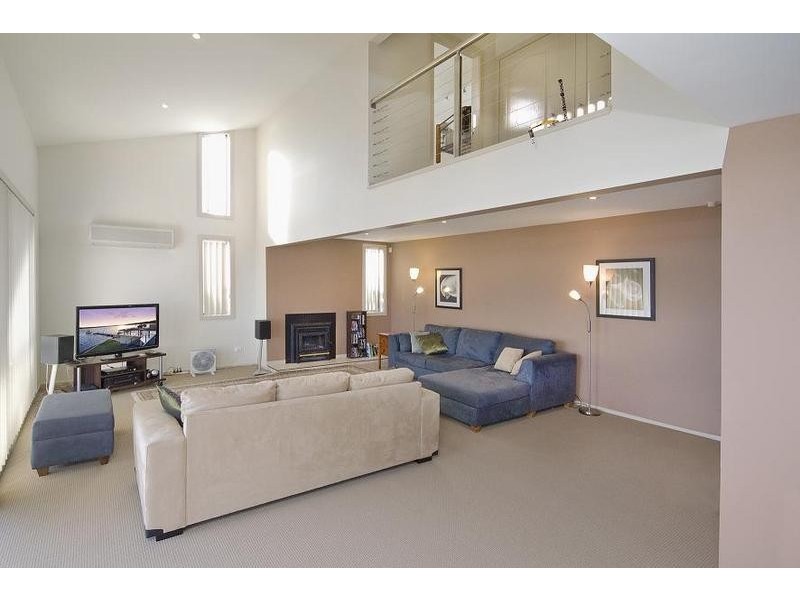 117 Coal Point Road, Coal Point NSW 2283