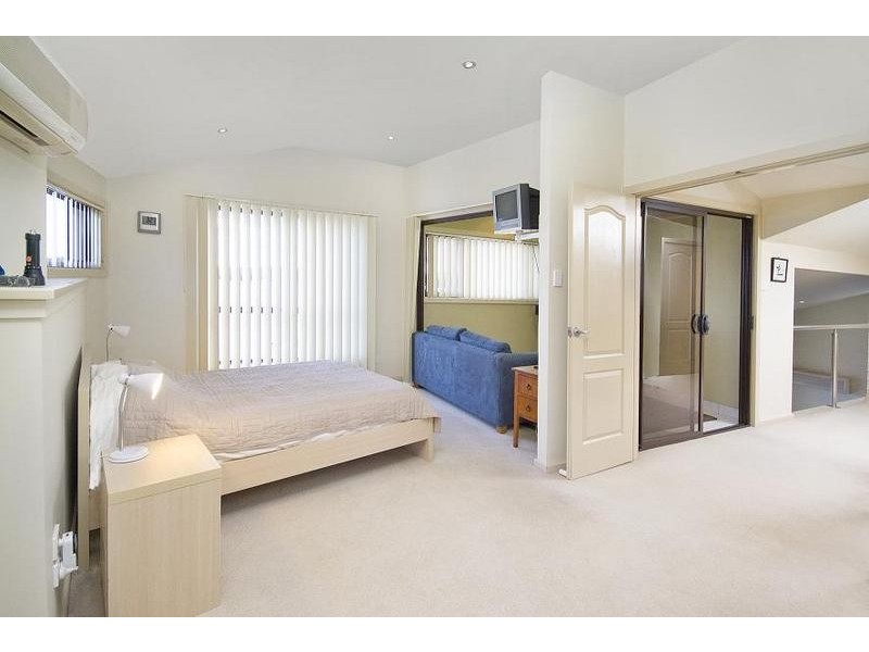 117 Coal Point Road, Coal Point NSW 2283