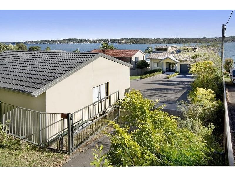 117 Coal Point Road, Coal Point NSW 2283