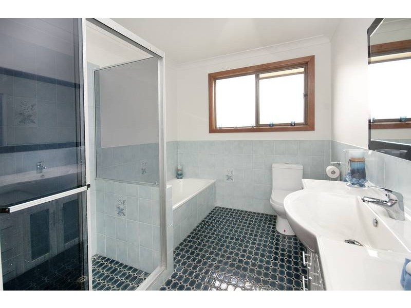 4 Harborne Avenue, Rathmines NSW 2283