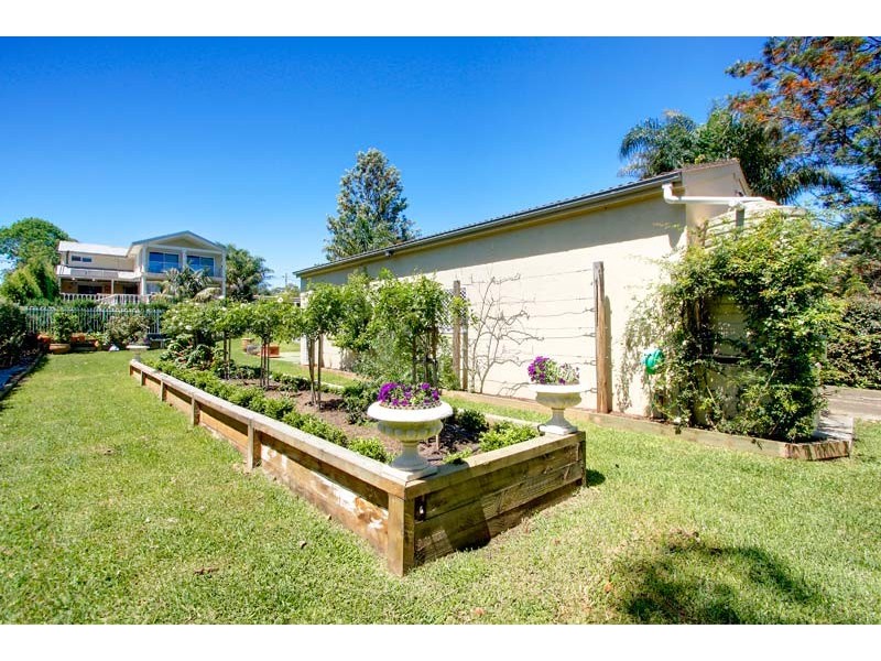29 Brougham Avenue, Fennell Bay NSW 2283
