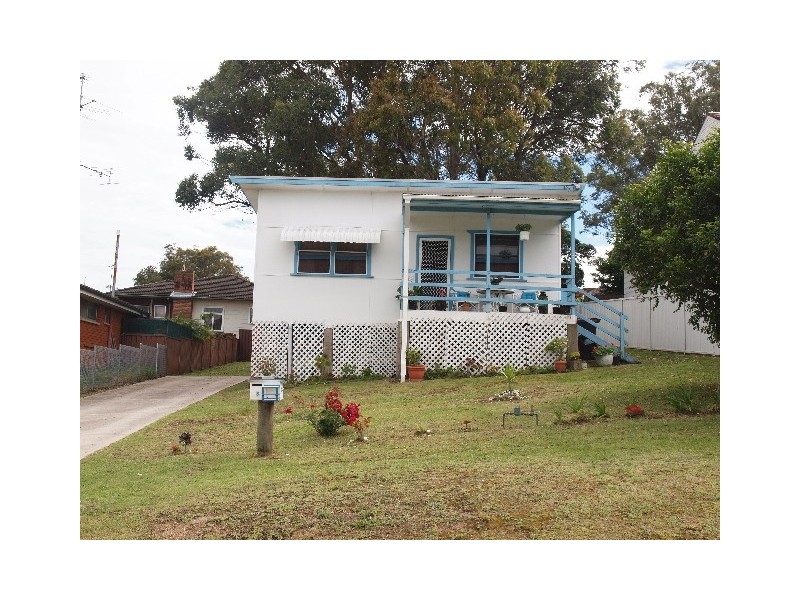 3 Blandford Street, Fennell Bay NSW 2283