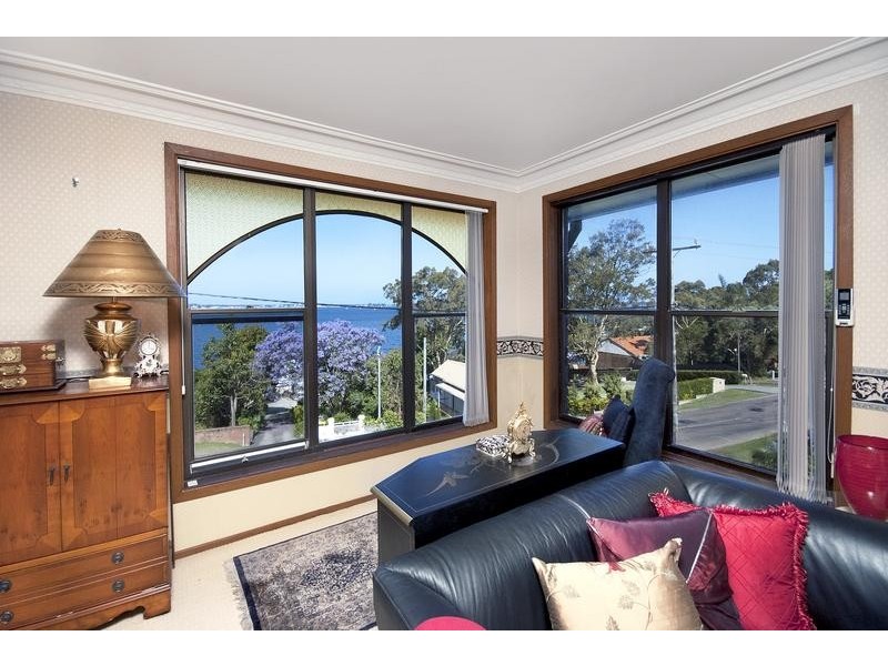 99 Skye Point Road, Coal Point NSW 2283