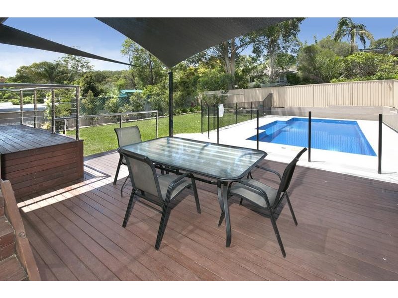 174 Coal Point Road, Coal Point NSW 2283