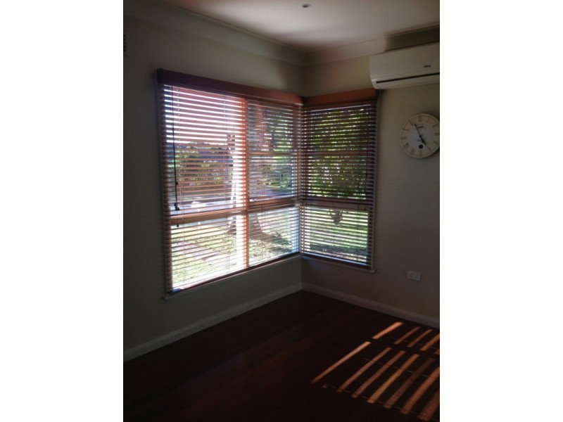 12 Laycock Street, Carey Bay NSW 2283