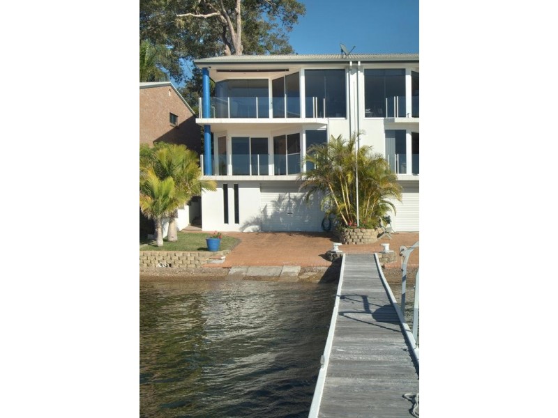 2/330 Skye Point Road, Coal Point NSW 2283