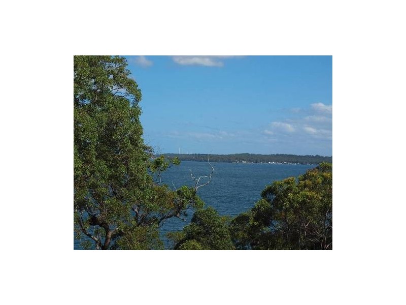 43 Beach Road, Wangi Wangi NSW 2267
