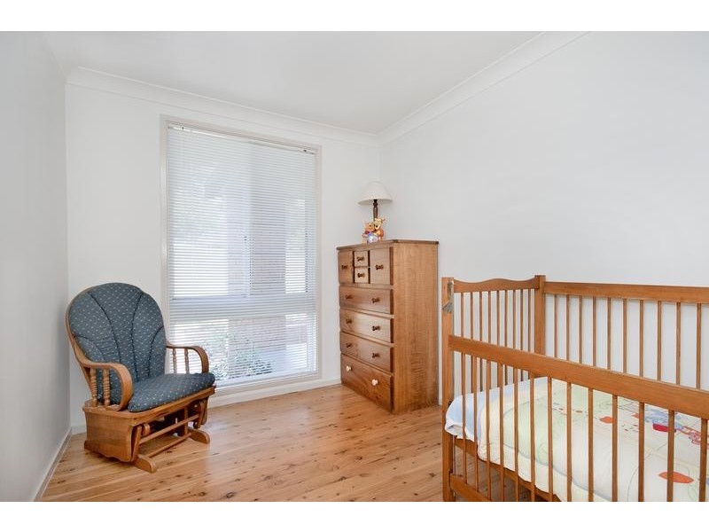 4 Wyera Crescent, Carey Bay NSW 2283