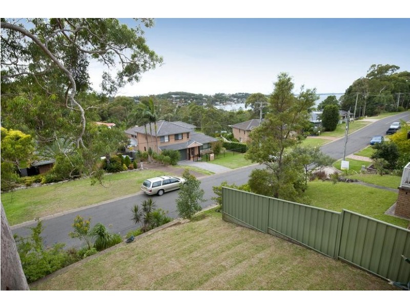 17 Haslemere Crescent, Buttaba NSW 2283