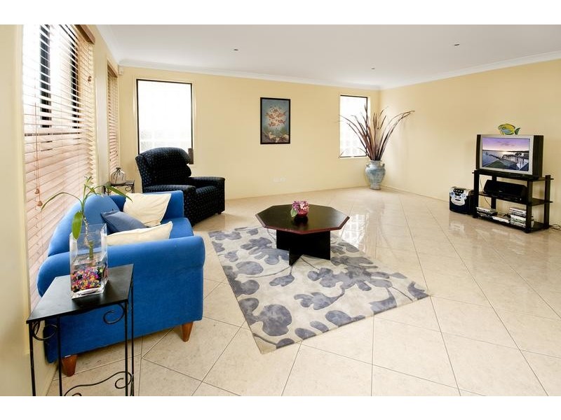 17 Haslemere Crescent, Buttaba NSW 2283