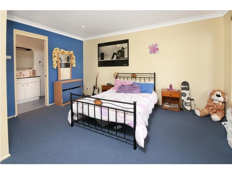 17 Haslemere Crescent, Buttaba NSW 2283