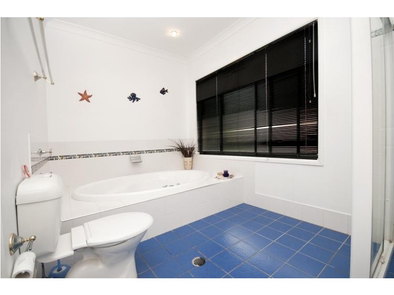 17 Haslemere Crescent, Buttaba NSW 2283