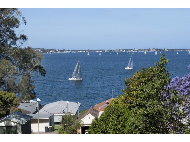 99 Skye Point Road, Coal Point NSW 2283