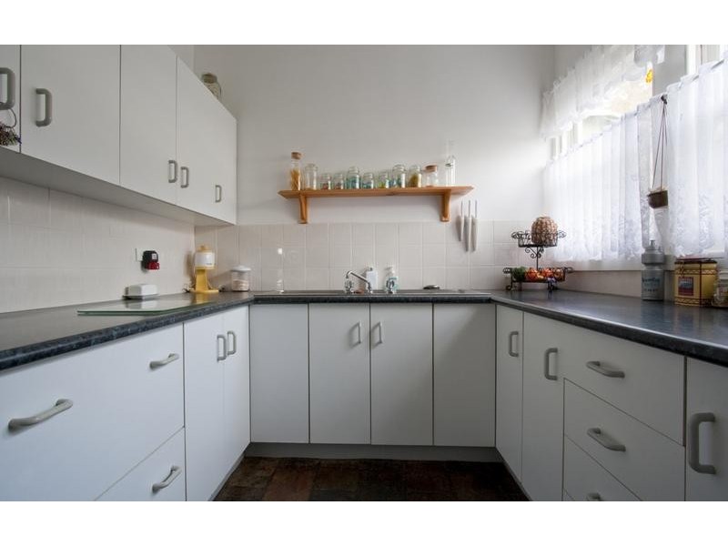 36 Macquarie Street, Bolton Point NSW 2283