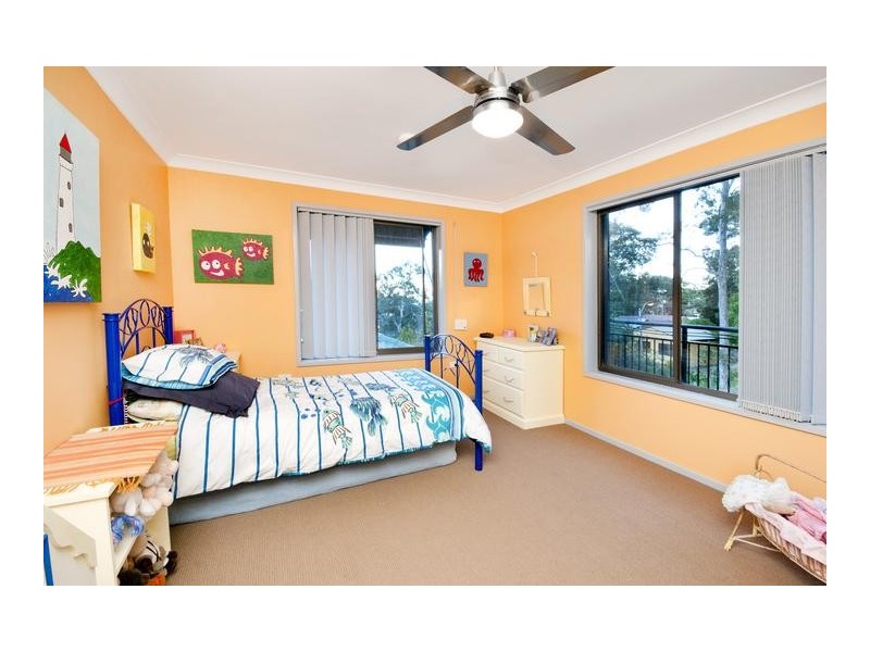 10 Lorron Close, Coal Point NSW 2283