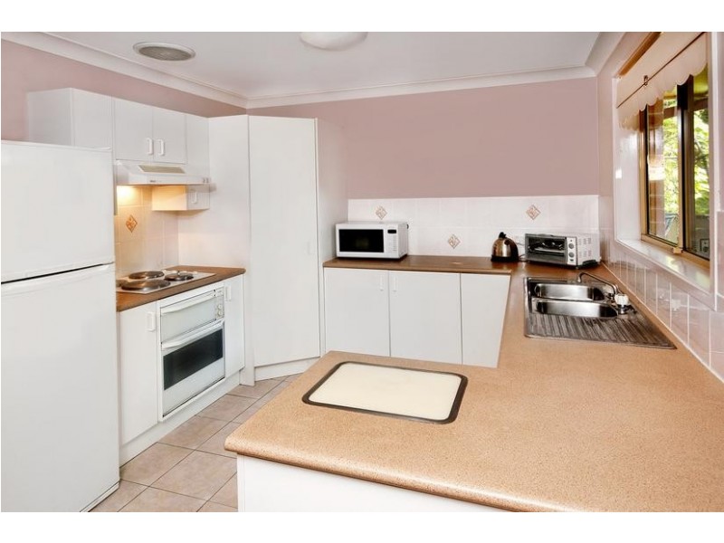 1 Oakhampton Court, Toronto NSW 2283
