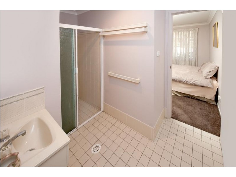 1 Oakhampton Court, Toronto NSW 2283