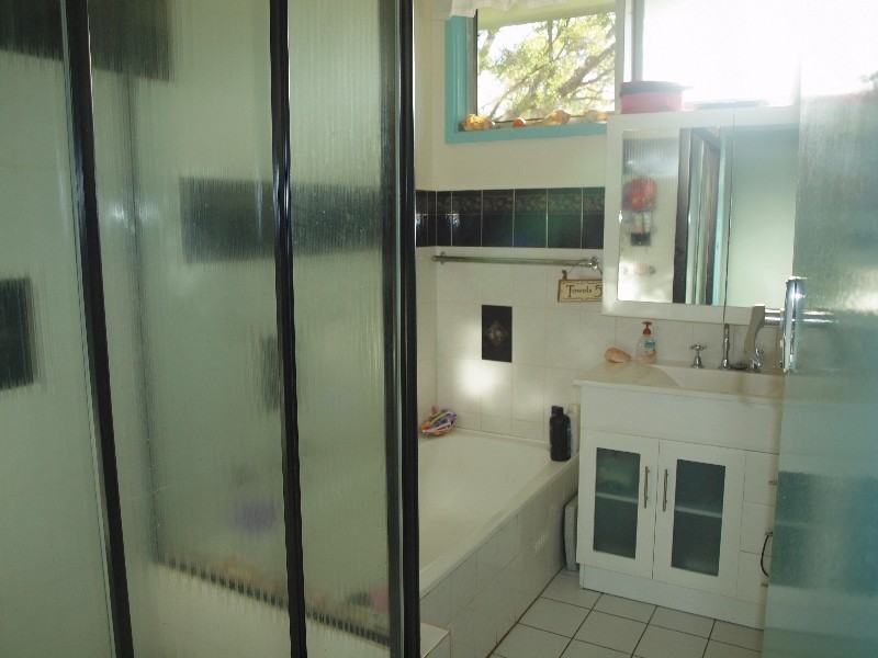 95 Macquarie Road, Fennell Bay NSW 2283