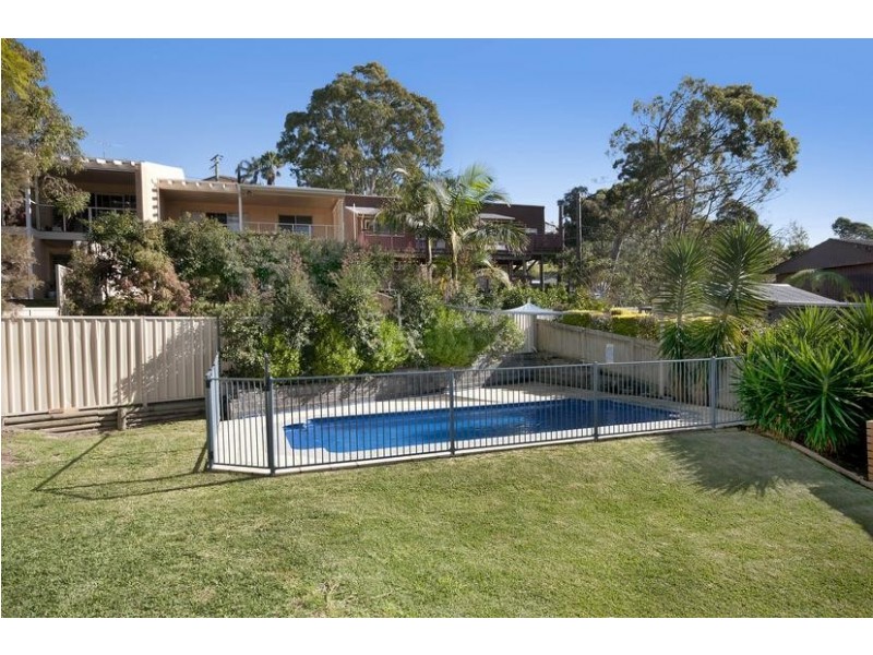 52 Fishing Point Road, Fishing Point NSW 2283