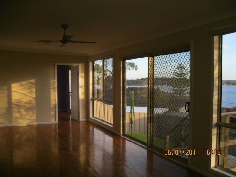 2A Fallside Street, Fishing Point NSW 2283