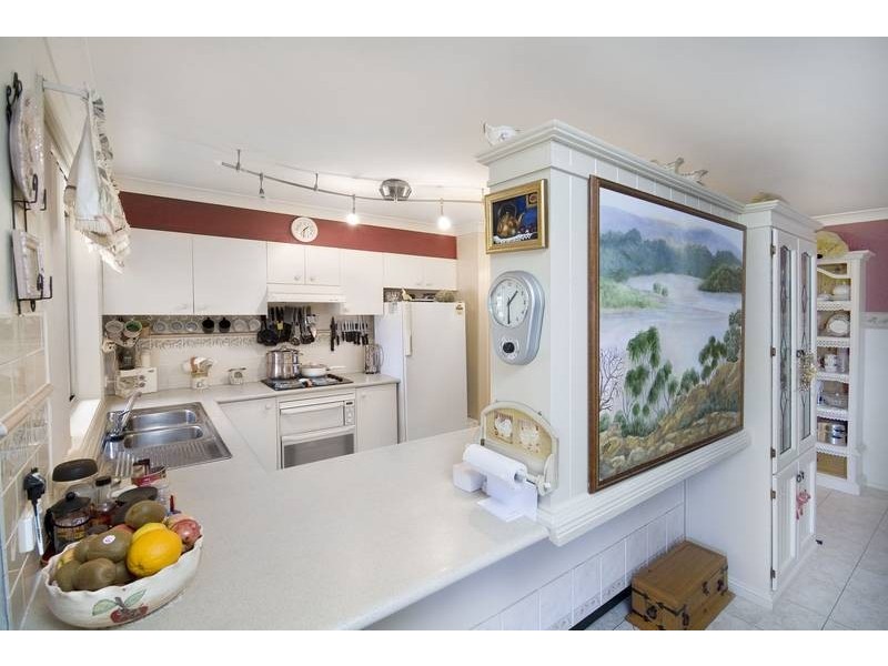 8 Claret Ash Close, Toronto NSW 2283