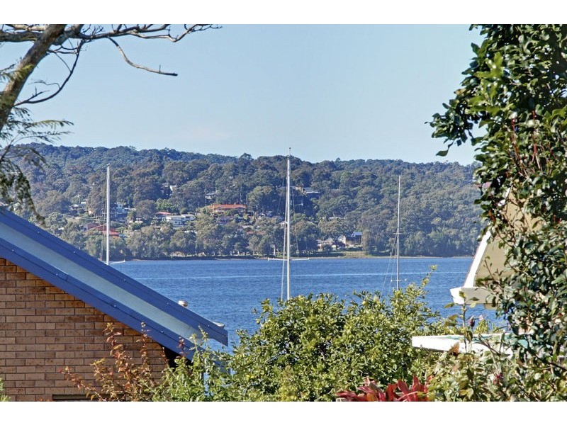 7 Moore Street, Toronto NSW 2283