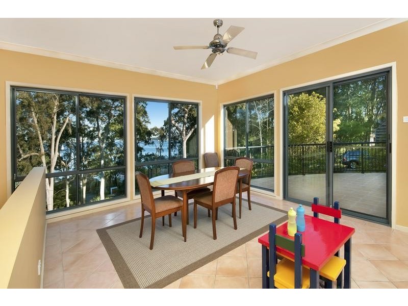 12a Macquarie Street, Bolton Point NSW 2283