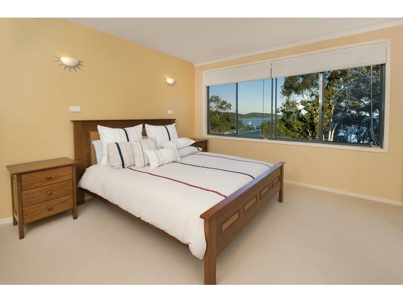 12a Macquarie Street, Bolton Point NSW 2283