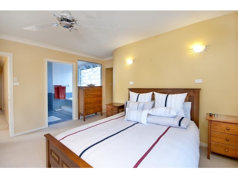 12a Macquarie Street, Bolton Point NSW 2283