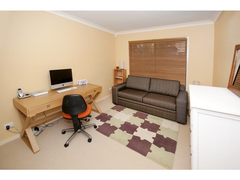 12a Macquarie Street, Bolton Point NSW 2283