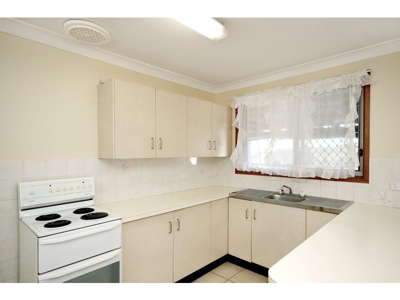 9 Muswellbrook Crescent, Booragul NSW 2284