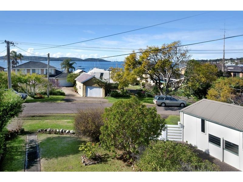5 Moore Street, Toronto NSW 2283