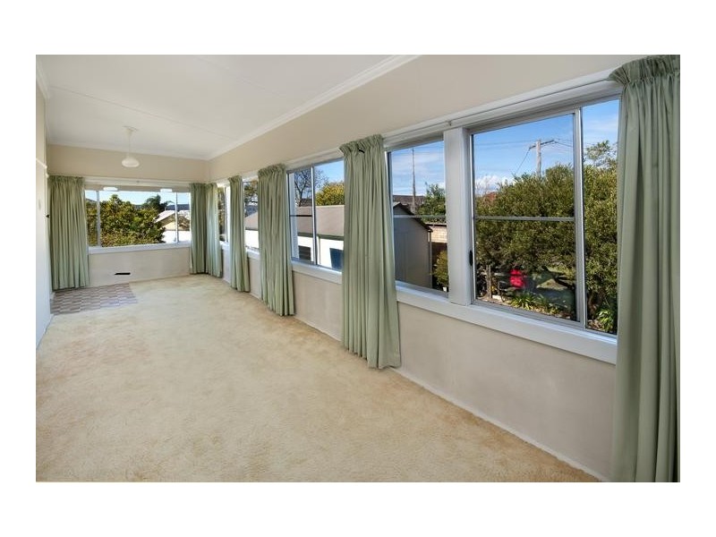 5 Moore Street, Toronto NSW 2283
