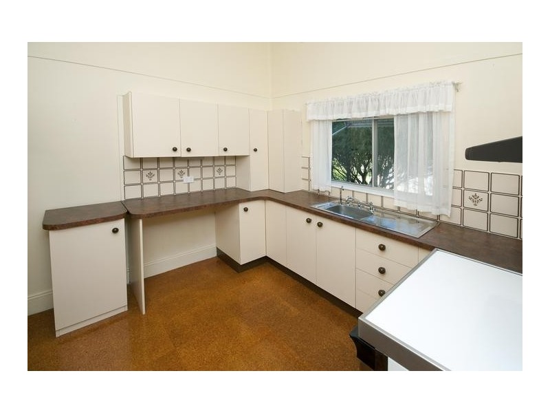 5 Moore Street, Toronto NSW 2283