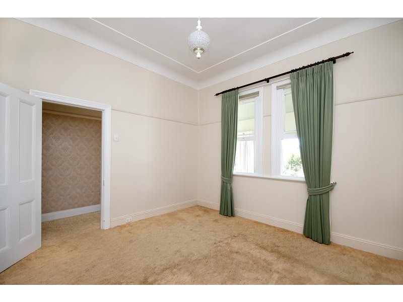 5 Moore Street, Toronto NSW 2283