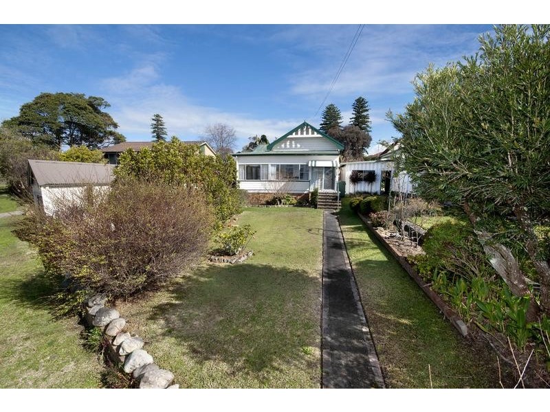 5 Moore Street, Toronto NSW 2283