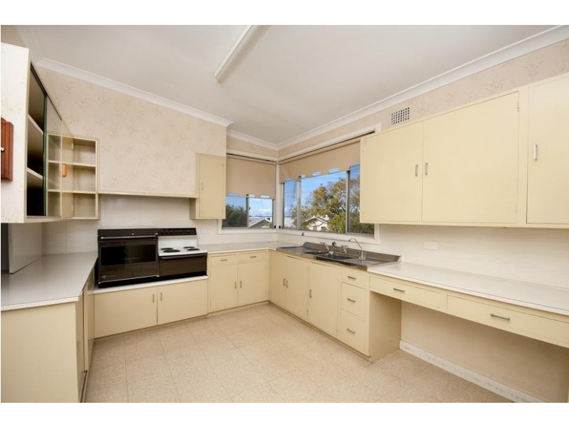3 Moore Street, Toronto NSW 2283