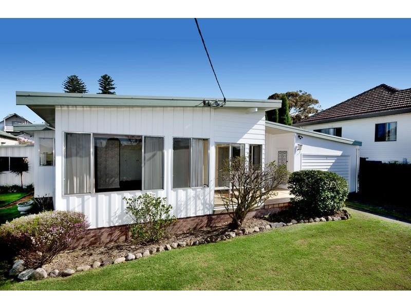 3 Moore Street, Toronto NSW 2283