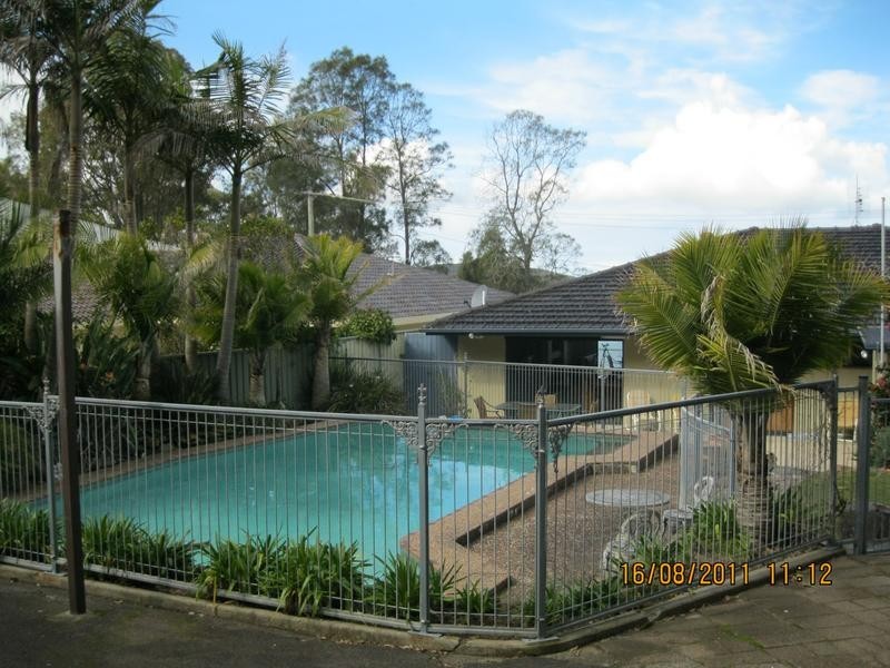 12 Macquarie Street, Bolton Point NSW 2283