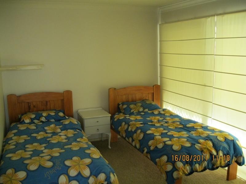 12 Macquarie Street, Bolton Point NSW 2283