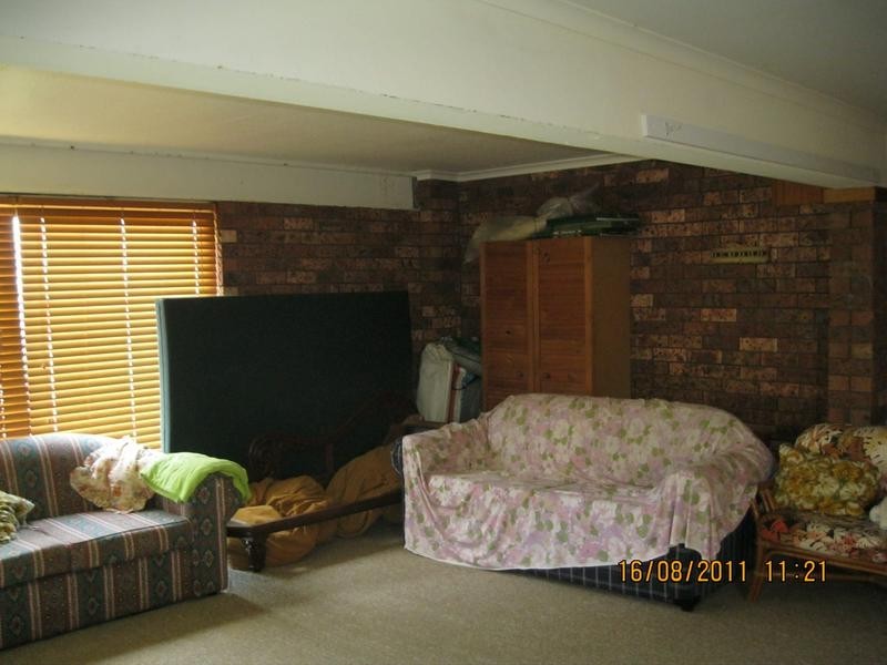 12 Macquarie Street, Bolton Point NSW 2283